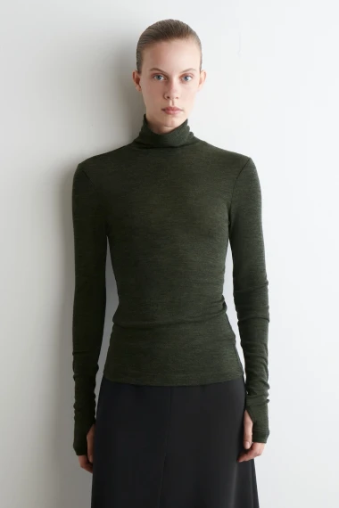 Kako nositi bordo boju ove jeseni - donosimo stylish ideje