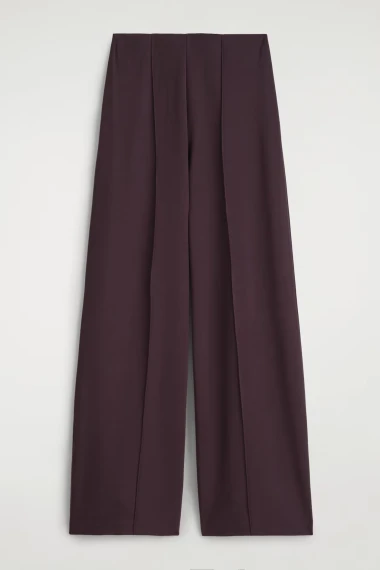 Kako nositi bordo boju ove jeseni - donosimo stylish ideje