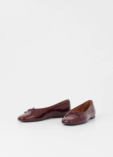 Kako nositi bordo boju ove jeseni - donosimo stylish ideje