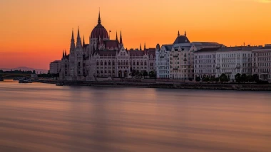 Otkrijte čaroliju jeseni u Budimpešti - od termalnih kupki do skrivenih kafića