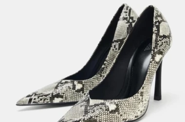 Zmijski uzorak na cipelama i čizmama nosit će žene koje vole odvažno