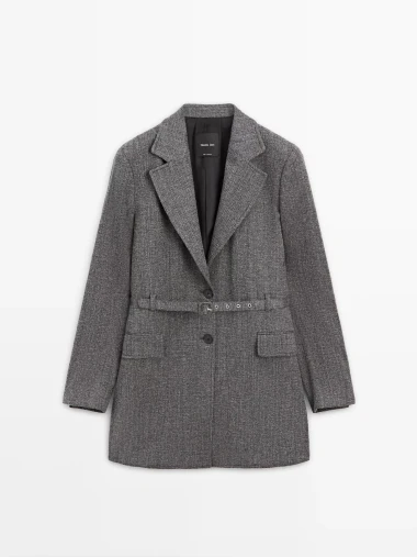 Vječna elegancija sive: Must-have komadi za hladnu sezonu