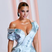 Kim Kardashian zadivila je sve svojim besprijekornim stilom u proteklim danima