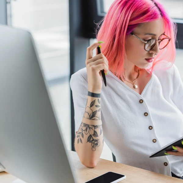 Jer smo tako 'cringe': Navike generacije Z koje milenijalcima 'kidaju' živce