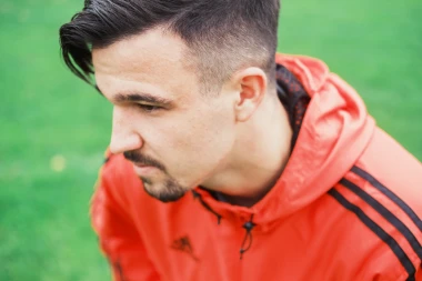 Dnevnik sportaša: Kako živi, jede i uživa zgodni gym trener i nogometaš Karlo