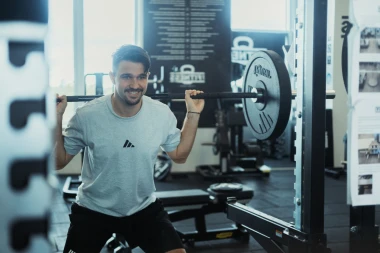 Dnevnik sportaša: Kako živi, jede i uživa zgodni gym trener i nogometaš Karlo