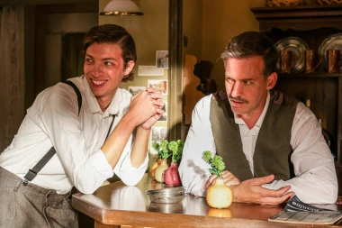 Amar Bukvić, Jasna Bilušić i Marija Jerneić u neočekivanim ulogama: Evo tko su sve stanovnici Vrila u 'Divljim pčelama'!