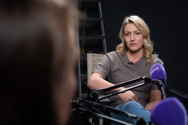 Lipstick mom Petra o odgoju djece u doba ekrana - i zašto su Voyo odabrale mame