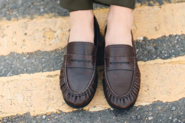 Svestrane i chic: Ove jeseni nosimo mokasinke u smeđim nijansama