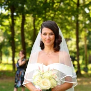 Olga i Marta zasjale u bijelim vjenčanicama - koja vam je ljepša?