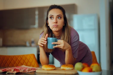 Nevidljivi teret majčinstva: Zašto je organizacija kućanstva uglavnom ženski posao?