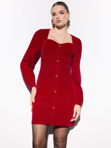 Baršun se vraća u velikom stilu: Mohito otkriva najljepše haljine sezone