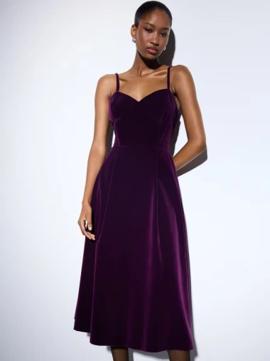 Baršun se vraća u velikom stilu: Mohito otkriva najljepše haljine sezone