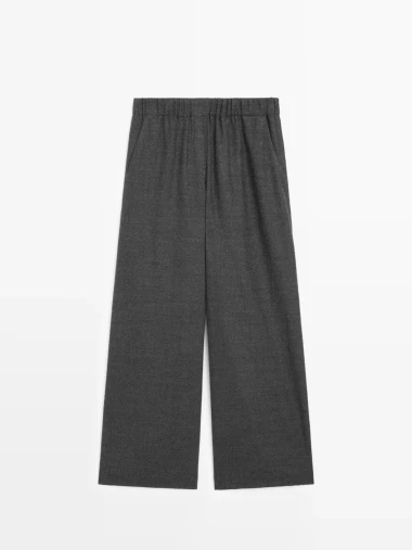 Vunene hlače kao simbol nenametljive elegancije i praktičnosti