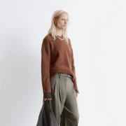 Vunene hlače kao simbol nenametljive elegancije i praktičnosti