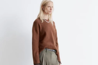 Vunene hlače kao simbol nenametljive elegancije i praktičnosti