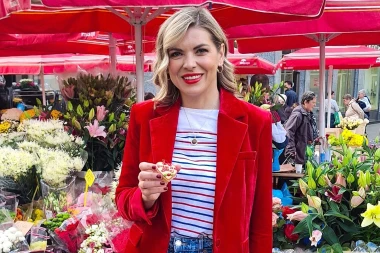 Anita Martinović građanima dijelila licitarska srca, a farmerima će već večeras pisma