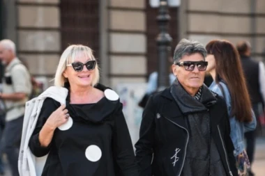 Crno-bijeli duo: Par sa špice zaigrao na točke i pruge - i osvojio simpatije prolaznika