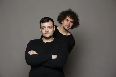 Smijeh, kaos i umjetna inteligencija: nova komedija Kazališta Moruzgva stiže u Scenoteku