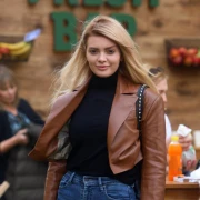 Ella Dvornik objavila kadar iz spavaće sobe s dečkom i poslala važnu poruku: 'Ovako izgleda mir'