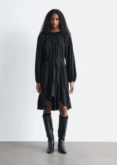 Toplina, tekstura i bezvremenski stil: Najljepše haljine u koje se isplati investirati ove zime