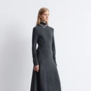 Toplina, tekstura i bezvremenski stil: Najljepše haljine u koje se isplati investirati ove zime