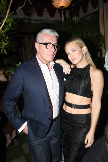 Kate Hudson zablistala u crnom dvodijelnom outfitu, no jedan je dio njezina tijela ukrao show