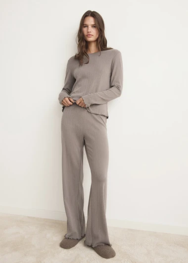 Cozy zima kod kuće: Najljepše tople pidžame iz aktualne ponude