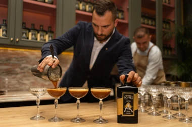 Što je zajedničko modnim ikonama, espresso martiniju i TikToku?