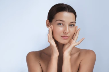 Viralna tehnika za zatezanje kože: Ova masaža lica obećava prirodni lifting