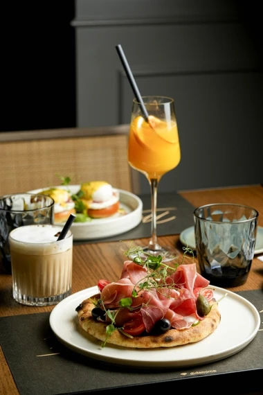 Mime’s na Bundeku: Gdje doručak postaje doživljaj, a večera prava zabava uz odličnu hranu