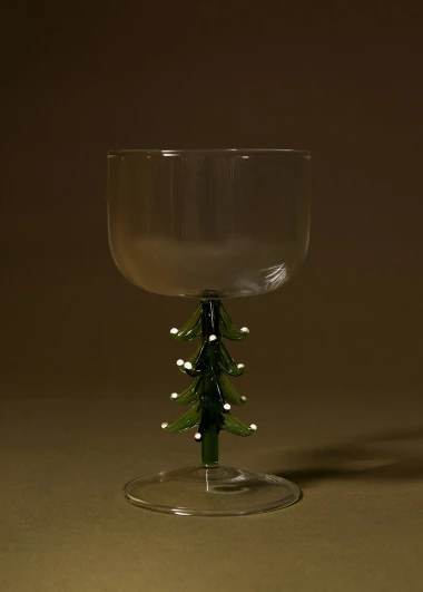 Blagdanska čarolija u domu: Mango Home kolekcija koja oduševljava