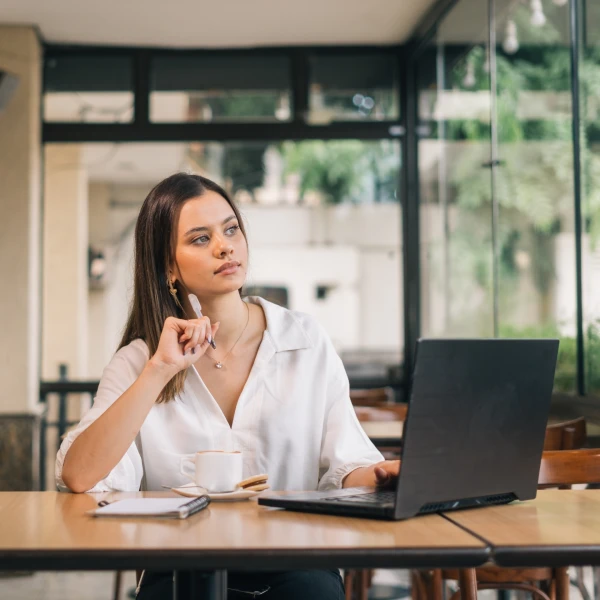 Umjesto da te poljulja, neka te ojača: Kako pametno primiti kritiku