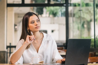 Umjesto da te poljulja, neka te ojača: Kako pametno primiti kritiku