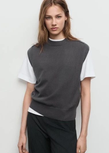 Veste bez rukava: Cozy trend koji vlada zimskom sezonom