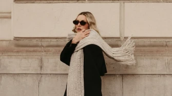 Besprijekoran jesenski look: Lidija Lešić pokazala kako se nosi oversize šal