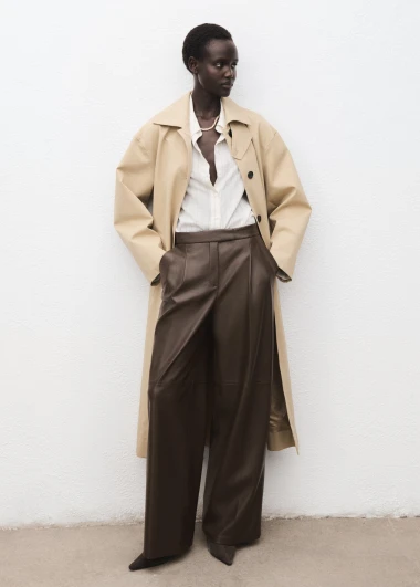 Elegantne i chic: Kožne hlače kao savršena alternativa trapericama