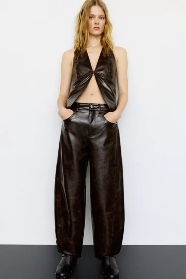 Elegantne i chic: Kožne hlače kao savršena alternativa trapericama