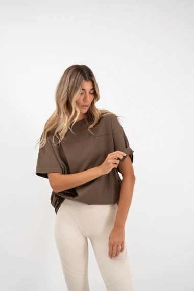 Novi hrvatski brend sportske odjeće, Être, spaja pokret, stil i identitet