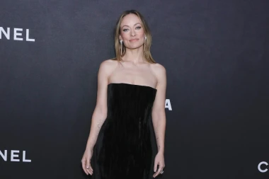 Olivia Wilde oduzimala je dah u dugačkoj, crnoj haljini smjelog izreza