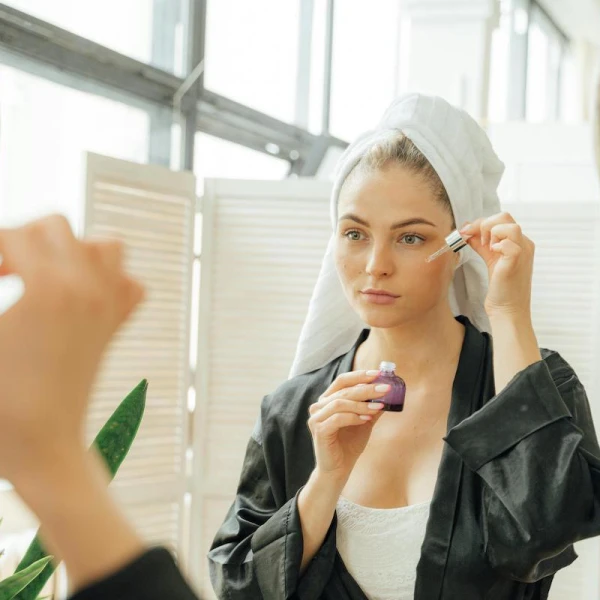 Hidratacija i zaštita: Serumi koji spašavaju suhu i dehidriranu kožu u zimskim danima