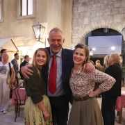 Objava Zorana Šprajca o 'Divljim pčelama' izazvala lavinu reakcija: 'Jedina domaća serija koju gledam!'