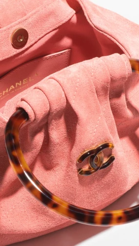 Šarmantne Chanel ružičaste torbice iz nove kolekcije brenda sve su što želimo ovih blagdana