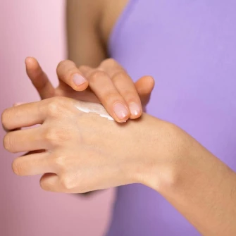 Spas za suhe ruke: Najbolje kreme za njegu kože u zimskim danima