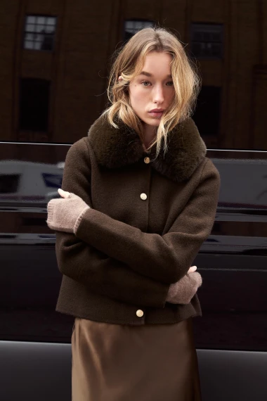 Ove zime obožavamo jakne s krznenim ovratnicima – Zara ima najljepše modele