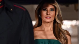 Melania Trump smaragdnom haljinom poslala poruku jaču od riječi