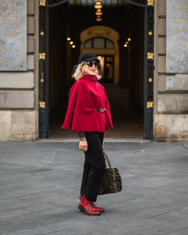 Odvažna crvena i leopard print: Karizmatična kombinacija koja je pokorila špicu