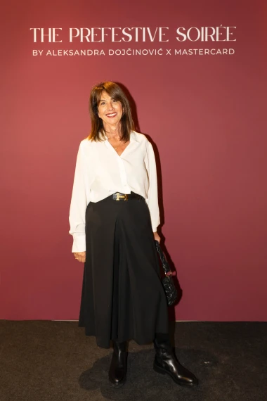 Zavirite s nama na inspirativno, predblagdansko, žensko druženje u režiji dizajnerice Aleksandre Dojčinović