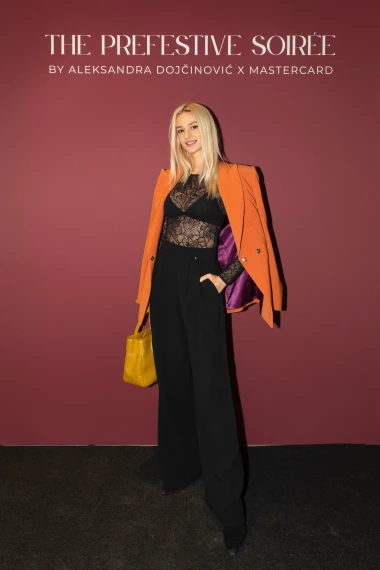 Zavirite s nama na inspirativno, predblagdansko, žensko druženje u režiji dizajnerice Aleksandre Dojčinović