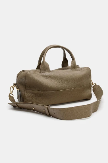 Izdvajamo najpoželjnije torbe sezone - od brušenih do bowling modela